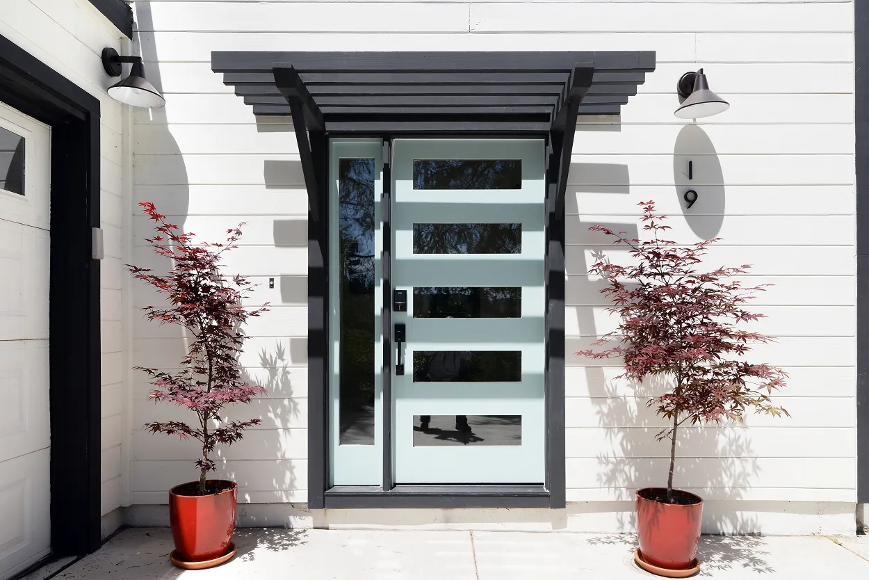 Front yard detail at the Ivy Project