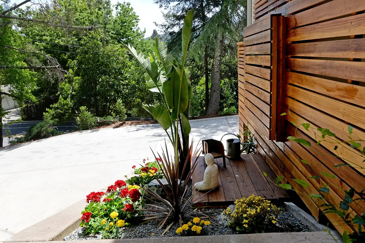 Side exterior detail at the Ivy Project