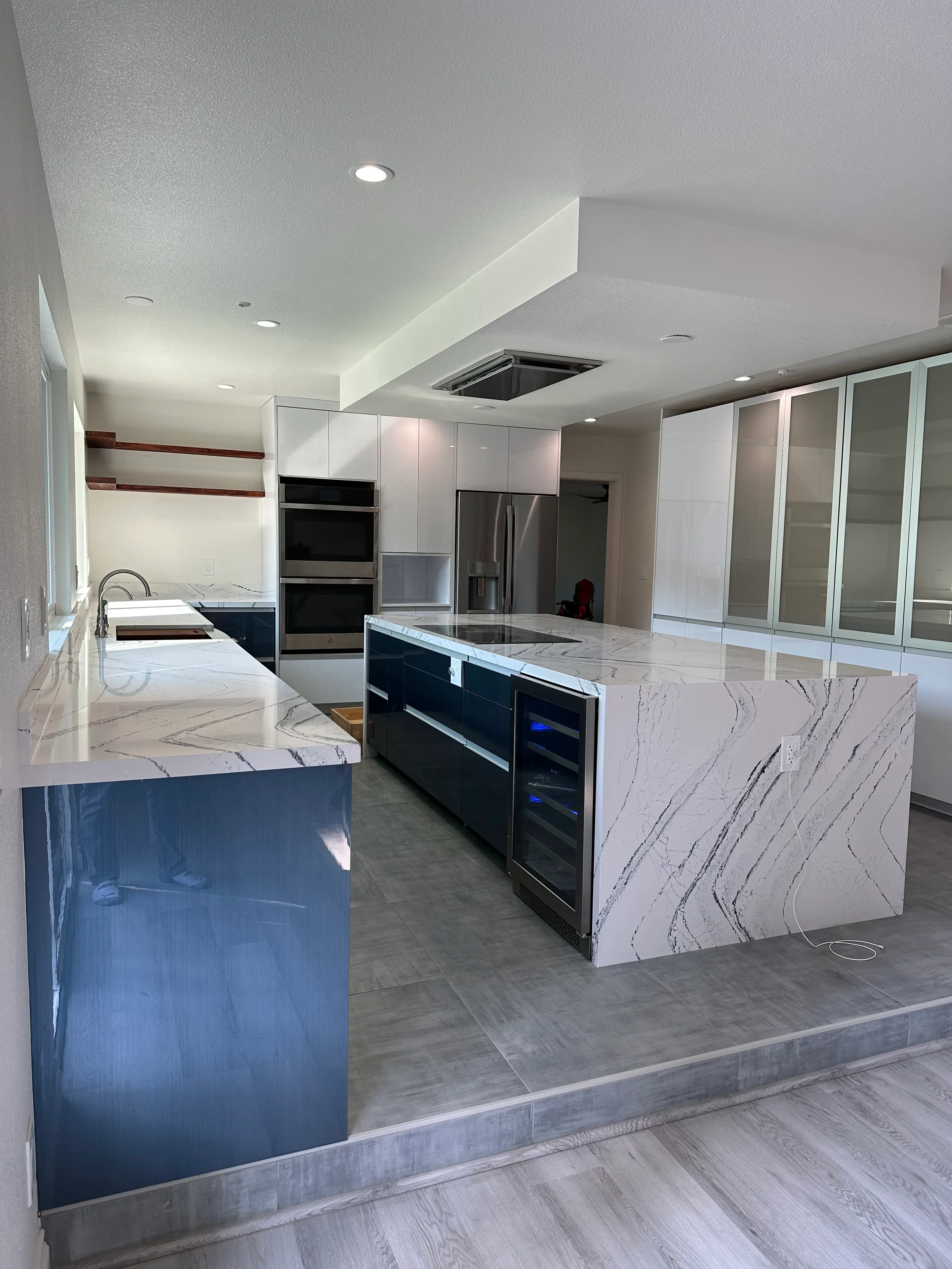 Kitchen countertop and backsplash at Belblossom