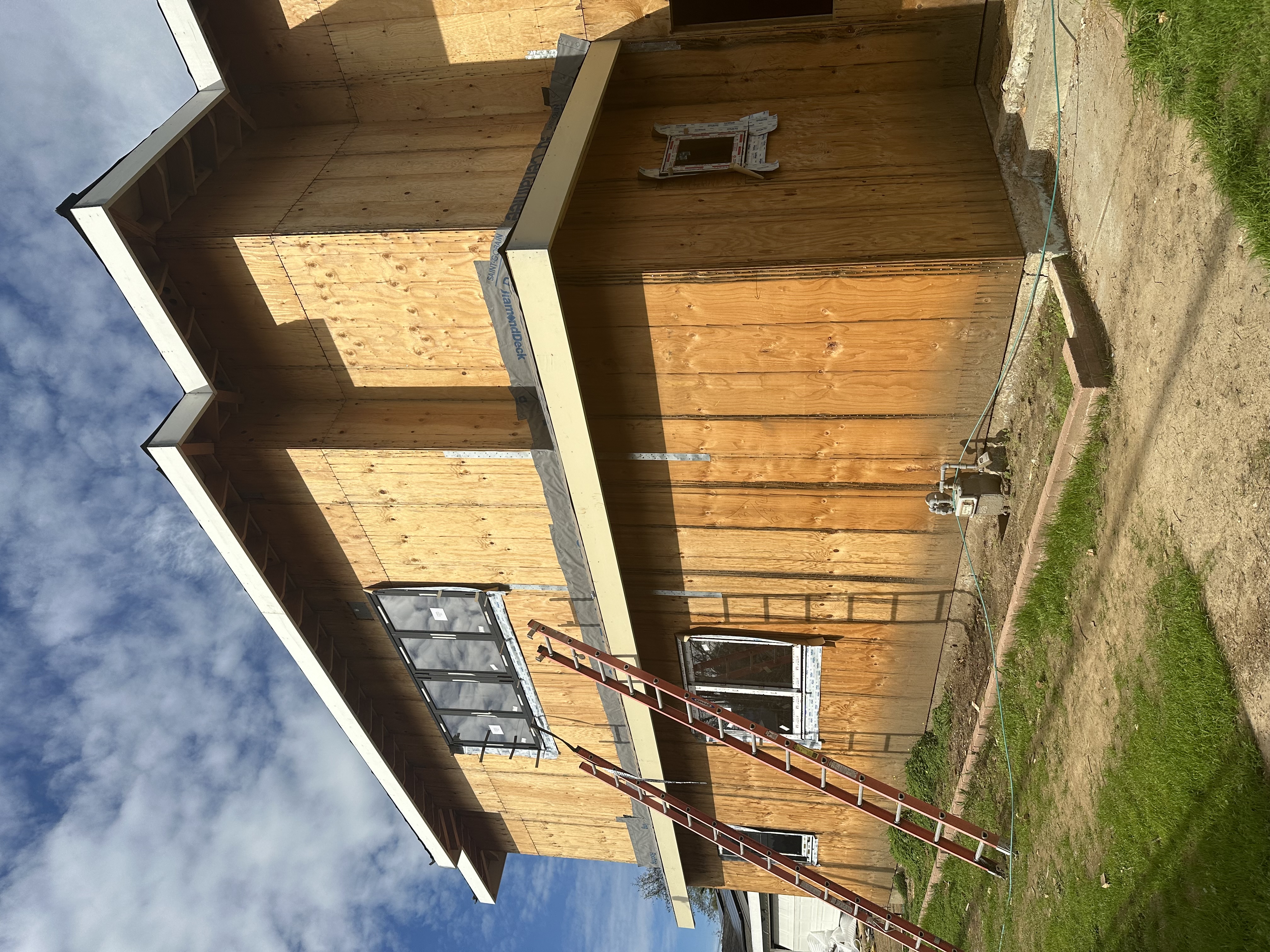 Finishing touches on construction at Hawthorne Ave