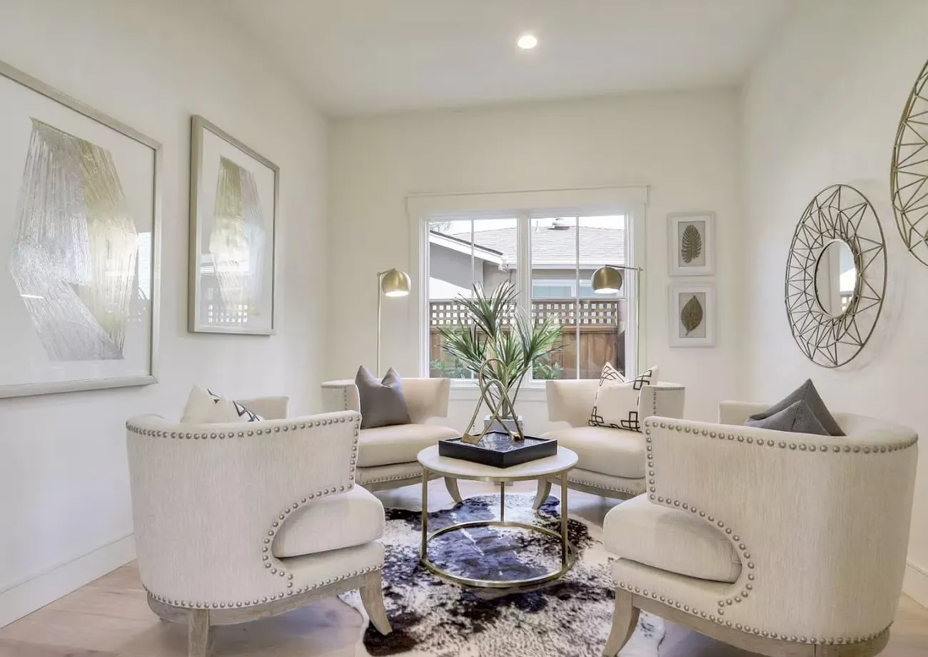 Open living area at Willow Glen